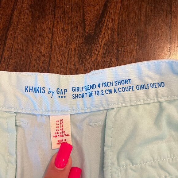 Women's Khaki's by Gap Sea foam Green, 4" shorts, Size 10 - Picture 7 of 8